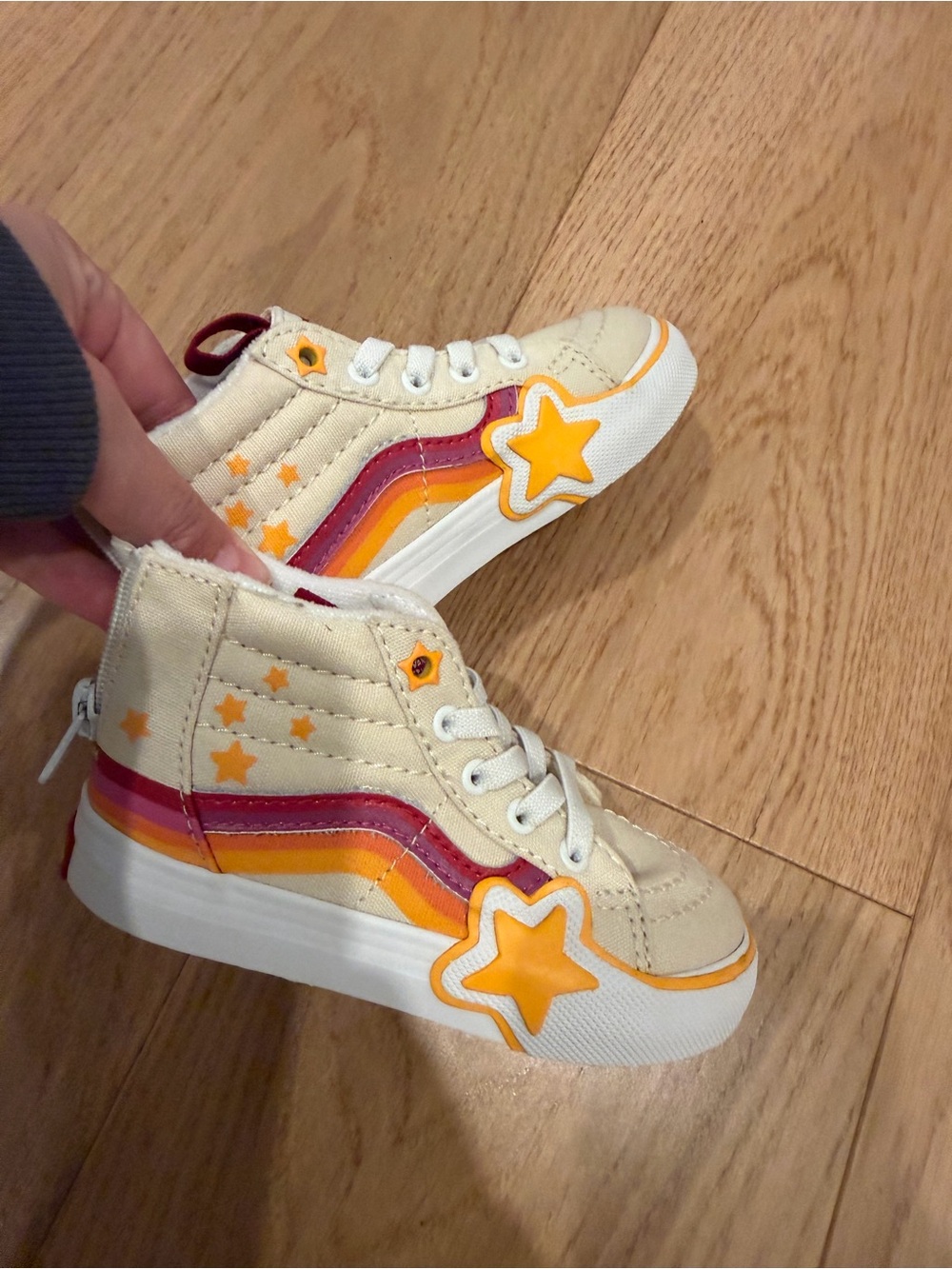 Vans Kids Beige High-Top Sneakers with Yellow Star and Pink-Orange Stripes